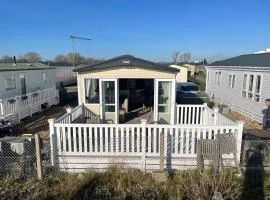 74 Bayside Cove Pevensey Bay Holiday Park