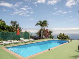 Lightbooking Luymar Villa de Mazo con piscina, hotel em Mazo