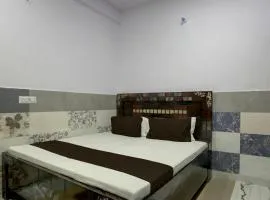 OYO Mansi Hotel