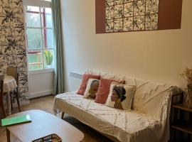 Au cœur des Remparts de Guérande: logement pour 4, apartment in Guérande