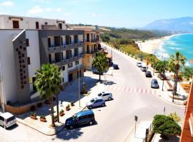 resort eloisa, Ferienwohnung mit Hotelservice in Balestrate