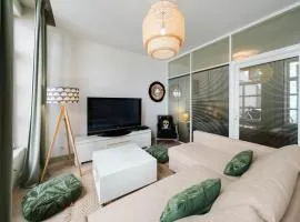 Quiet central Lyon AIL