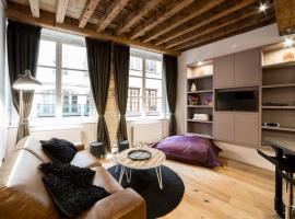 All in Lyon | Beau bijou au cœur du Vieux Lyon, hotel v destinácii Lyon