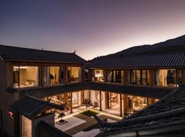 Humble abode of happiness - Mountain View Wabi-sabi Lodge, chalé em Lijiang