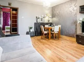 EUROPA22 "Hostel - prywatne 3 pokoje" lub "Apartament cały z 3 pokojami" - CENTRUM MIASTA Szybkie i Łatwe Zameldowanie