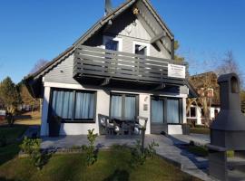 Ferienhaus in Feriendorf Silbersee mit Grill, Garten und Terrasse, vacation home in Frielendorf