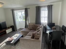 Frobisher Apartment, hotel with parking in Erith