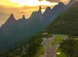 Casa junto ao Parque, hotell i Teresópolis