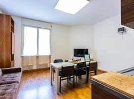 Apartments by the lake, beach rental in Como