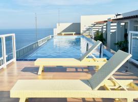 Joansa Luxury Beachfront Apartment, luxe hotel in Uswetakeiyawa