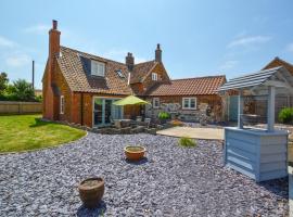 Top End Cottage 6, cottage in Ringstead