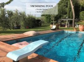 [Tuscany] Villa with Pool, Jacuzzi, and Gym, hôtel à Serravalle Pistoiese
