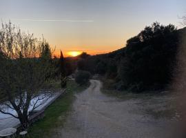 Maison au Colorado Provençal, ваканционна къща в Рустрел