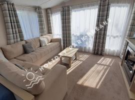 Seagull Cove - 3bed at Seal Bay Resort in Selsey, hotel in Selsey
