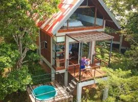 Treehouse Chalets - Luxury getaway within a short distance of Ella