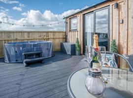 Willows Rest - 1 Bed Shepherds Hut - Pentlepoir, chalet di Saundersfoot