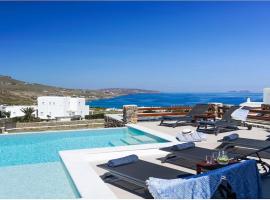 Luxury White Oasis Villa w Private Pool in Mikonos, prabangusis viešbutis mieste Kalafatis