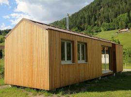 Ferienhaus Woodcube Großkirchheim, khách sạn ở Großkirchheim