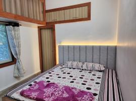 2BHK fully furnished apartment, апартаменти у місті Індаур