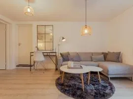 Lovely Apartment / 10 min walk from city centre