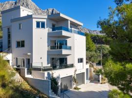 Luxury Apartments Podgora: Podgora şehrinde bir lüks otel