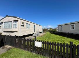 134 HOLIDAY RESORT UNITY BREAN PASSES INCLUDED Pets stay free Max 2 pets, golf hotel in Brean