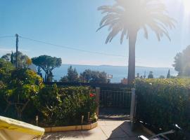 RESIDENCE LE PARADOU, hotel in Rayol-Canadel-sur-Mer