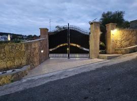 Casa Maya, hotel na praia em Brucoli