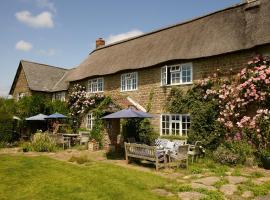 Colly Farm, farm stay in Bridport