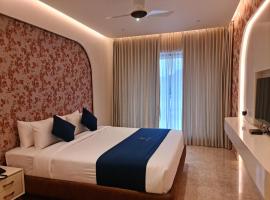 Luxury Hotel Tumkur: Tumkūr şehrinde bir otel
