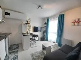 Studio classé 2 étoiles, à 200m de la plage de Nauzan parking gratuit