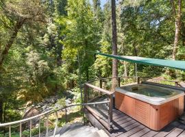 Buck Hollow, hotel con parking en Cazadero