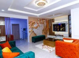 CreamChic Couture