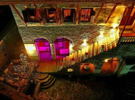 1800's, cottage di Gjirokaster