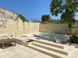 Antica casa a corte in paese – hotel w mieście Vernole