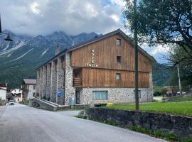 HOTEL ITALIA, hotel v Forni di Sopra