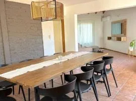 Casa con jardin excelente ubicación