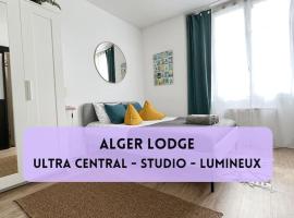 Alger Lodge, cabin in Nantes