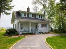 Waterfront Cottages in Lexington Vacation Homes