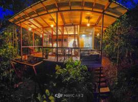 Puyu Glamping, holiday park in Tarqui