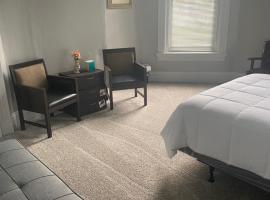 Walnut Hills Studio/ Private room, homestay in Cincinnati