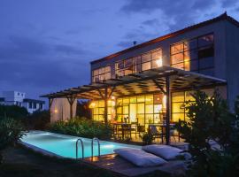 Quonset Glamping, hotel Seferihisarban