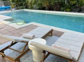 Rainforest Studio with Pool