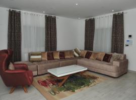 VILLA DE LUXE KANTAOUI SOUSSE, villa em Hammam Sousse