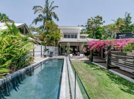 ‘Villa Ohana Pono’ Luxury Family Home in Sunshine, ξενοδοχείο σε Sunshine Beach