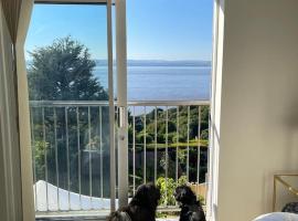 Home, hotel with parking in Portishead
