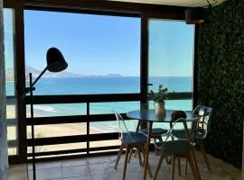 Vistas al Mar, Piscina y Playa