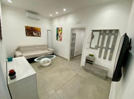 Appartamento Casa Crispino Piano terra per 3 persone – hotel w mieście Frattaminore