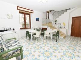 B&B IL BIVIO SUI SENTIERI, מקום אירוח B&B בPianillo