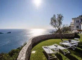 Belvedere delle Sirene with Heated Pool and Breathtaking Views